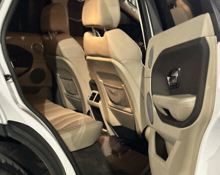 Белый Ленд Ровер Рендж Ровер Эвок, объемом двигателя 2 л и пробегом 200 тыс. км за 15500 $, фото 56 на Automoto.ua