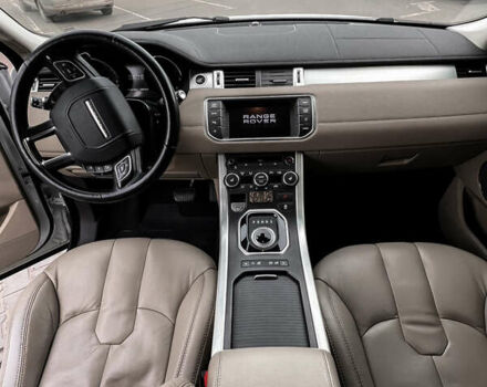 Білий Ленд Ровер Рендж Ровер Евок, об'ємом двигуна 2.2 л та пробігом 190 тис. км за 19800 $, фото 19 на Automoto.ua