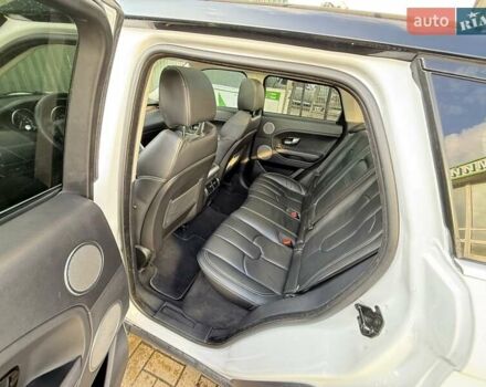 Білий Ленд Ровер Рендж Ровер Евок, об'ємом двигуна 2 л та пробігом 186 тис. км за 16900 $, фото 15 на Automoto.ua