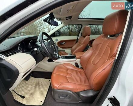 Білий Ленд Ровер Рендж Ровер Евок, об'ємом двигуна 2 л та пробігом 125 тис. км за 14800 $, фото 31 на Automoto.ua