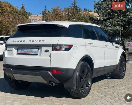 Білий Ленд Ровер Рендж Ровер Евок, об'ємом двигуна 2 л та пробігом 210 тис. км за 13500 $, фото 6 на Automoto.ua