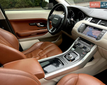 Білий Ленд Ровер Рендж Ровер Евок, об'ємом двигуна 2 л та пробігом 154 тис. км за 14000 $, фото 19 на Automoto.ua