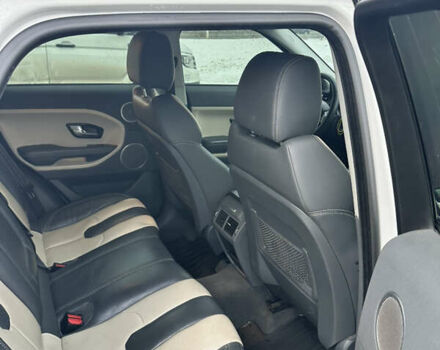 Білий Ленд Ровер Рендж Ровер Евок, об'ємом двигуна 2.18 л та пробігом 130 тис. км за 19999 $, фото 13 на Automoto.ua