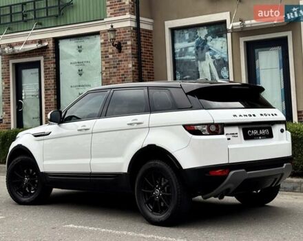 Ленд Ровер Рендж Ровер Евок 2013 у Києві на Automoto.ua Білий Ленд Ровер Рендж Ровер Евок, об'ємом двигуна 2.18 л та пробігом 170 тис. км за 17900 $, фото 14 на Automoto.ua