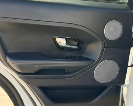 Білий Ленд Ровер Рендж Ровер Евок, об'ємом двигуна 2 л та пробігом 179 тис. км за 11900 $, фото 15 на Automoto.ua