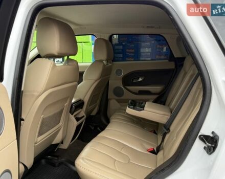 Білий Ленд Ровер Рендж Ровер Евок, об'ємом двигуна 2.18 л та пробігом 190 тис. км за 16500 $, фото 5 на Automoto.ua