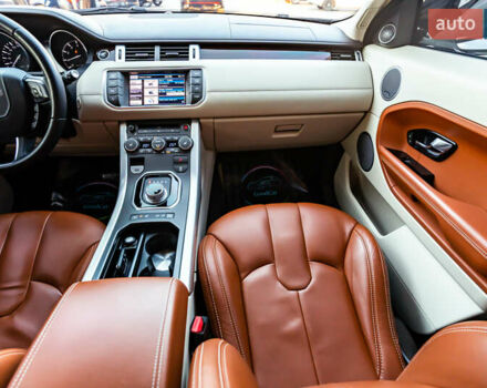 Белый Ленд Ровер Рендж Ровер Эвок, объемом двигателя 2 л и пробегом 73 тыс. км за 17700 $, фото 29 на Automoto.ua