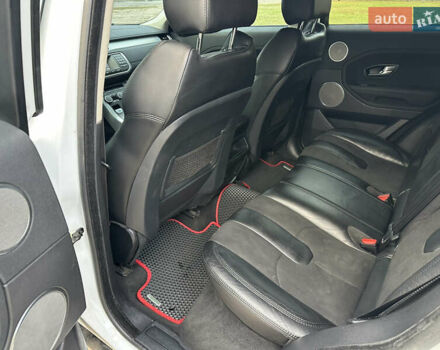 Белый Ленд Ровер Рендж Ровер Эвок, объемом двигателя 2.2 л и пробегом 220 тыс. км за 15600 $, фото 29 на Automoto.ua