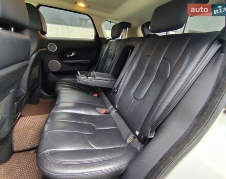 Белый Ленд Ровер Рендж Ровер Эвок, объемом двигателя 2.2 л и пробегом 207 тыс. км за 16500 $, фото 15 на Automoto.ua