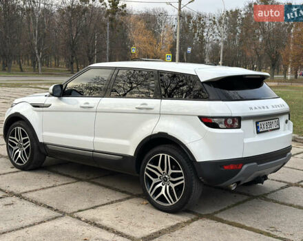Белый Ленд Ровер Рендж Ровер Эвок, объемом двигателя 2.2 л и пробегом 220 тыс. км за 15600 $, фото 15 на Automoto.ua