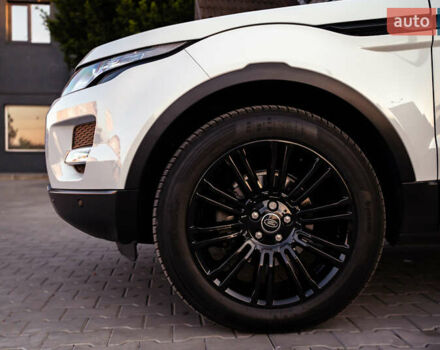 Белый Ленд Ровер Рендж Ровер Эвок, объемом двигателя 2 л и пробегом 73 тыс. км за 17700 $, фото 14 на Automoto.ua