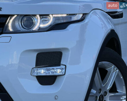 Ленд Ровер Рендж Ровер Эвок 2013 в Киеве на Automoto.ua Белый Ленд Ровер Рендж Ровер Эвок, объемом двигателя 2.18 л и пробегом 124 тыс. км за 18500 $, фото 13 на Automoto.ua
