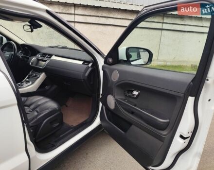 Белый Ленд Ровер Рендж Ровер Эвок, объемом двигателя 2.2 л и пробегом 207 тыс. км за 16500 $, фото 12 на Automoto.ua