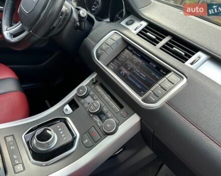 Белый Ленд Ровер Рендж Ровер Эвок, объемом двигателя 2.2 л и пробегом 158 тыс. км за 16500 $, фото 27 на Automoto.ua