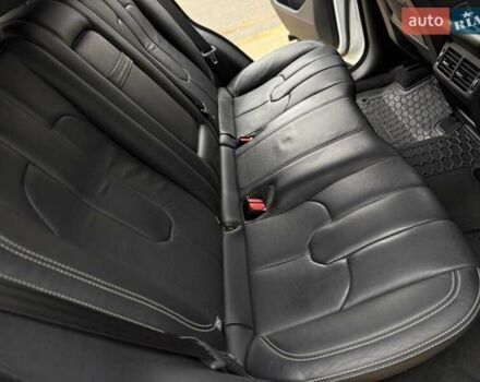 Білий Ленд Ровер Рендж Ровер Евок, об'ємом двигуна 2 л та пробігом 104 тис. км за 16900 $, фото 44 на Automoto.ua