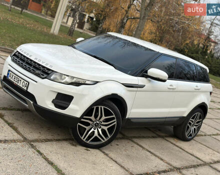 Белый Ленд Ровер Рендж Ровер Эвок, объемом двигателя 2.2 л и пробегом 220 тыс. км за 15600 $, фото 1 на Automoto.ua