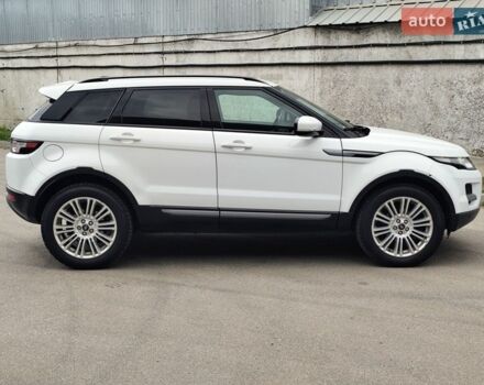 Белый Ленд Ровер Рендж Ровер Эвок, объемом двигателя 2.2 л и пробегом 207 тыс. км за 16500 $, фото 1 на Automoto.ua