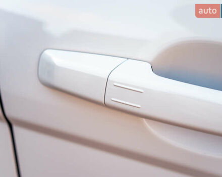 Белый Ленд Ровер Рендж Ровер Эвок, объемом двигателя 2 л и пробегом 73 тыс. км за 17700 $, фото 22 на Automoto.ua