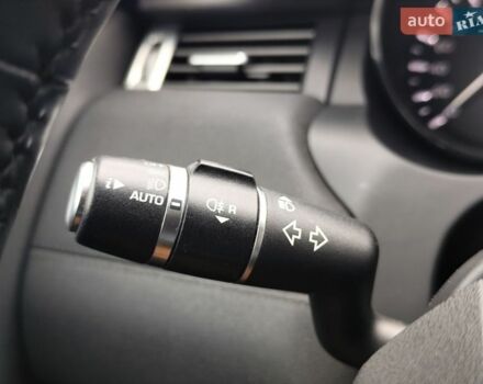 Белый Ленд Ровер Рендж Ровер Эвок, объемом двигателя 2.2 л и пробегом 207 тыс. км за 16500 $, фото 25 на Automoto.ua