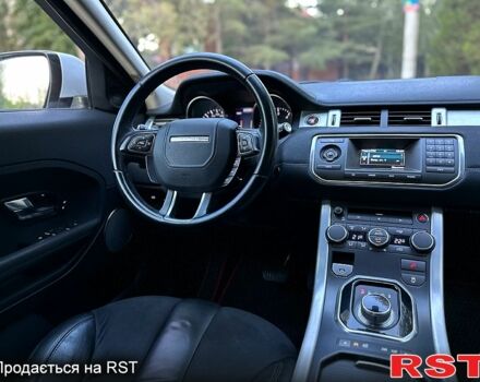 Белый Ленд Ровер Рендж Ровер Эвок, объемом двигателя 2.2 л и пробегом 220 тыс. км за 16800 $, фото 6 на Automoto.ua