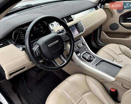 Ленд Ровер Рендж Ровер Евок 2013 у Києві на Automoto.ua Білий Ленд Ровер Рендж Ровер Евок, об'ємом двигуна 2.18 л та пробігом 170 тис. км за 17900 $, фото 18 на Automoto.ua