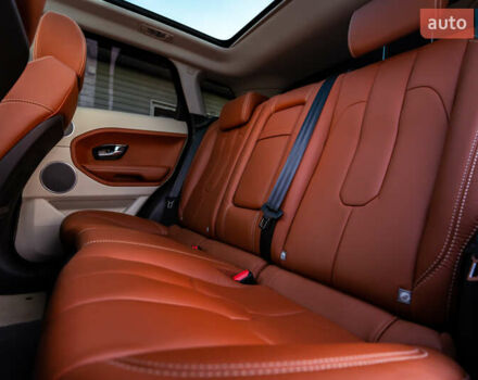 Белый Ленд Ровер Рендж Ровер Эвок, объемом двигателя 2 л и пробегом 73 тыс. км за 17700 $, фото 39 на Automoto.ua