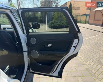 Білий Ленд Ровер Рендж Ровер Евок, об'ємом двигуна 2.18 л та пробігом 187 тис. км за 18200 $, фото 43 на Automoto.ua