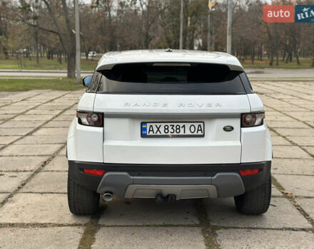 Белый Ленд Ровер Рендж Ровер Эвок, объемом двигателя 2.2 л и пробегом 220 тыс. км за 15600 $, фото 12 на Automoto.ua