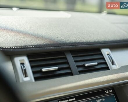 Белый Ленд Ровер Рендж Ровер Эвок, объемом двигателя 2.2 л и пробегом 148 тыс. км за 19000 $, фото 51 на Automoto.ua