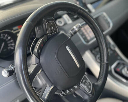 Білий Ленд Ровер Рендж Ровер Евок, об'ємом двигуна 2.18 л та пробігом 208 тис. км за 19500 $, фото 30 на Automoto.ua