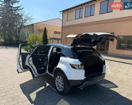 Білий Ленд Ровер Рендж Ровер Евок, об'ємом двигуна 2.18 л та пробігом 187 тис. км за 18200 $, фото 26 на Automoto.ua