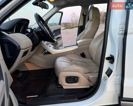 Белый Ленд Ровер Рендж Ровер Эвок, объемом двигателя 2.18 л и пробегом 77 тыс. км за 18500 $, фото 18 на Automoto.ua