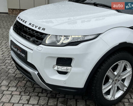 Белый Ленд Ровер Рендж Ровер Эвок, объемом двигателя 2 л и пробегом 105 тыс. км за 18799 $, фото 1 на Automoto.ua