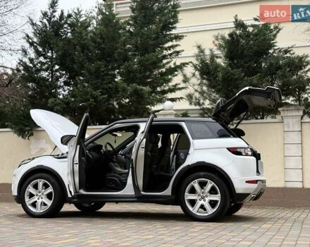 Білий Ленд Ровер Рендж Ровер Евок, об'ємом двигуна 2 л та пробігом 104 тис. км за 17950 $, фото 37 на Automoto.ua