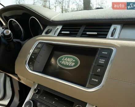 Белый Ленд Ровер Рендж Ровер Эвок, объемом двигателя 2.2 л и пробегом 148 тыс. км за 19000 $, фото 14 на Automoto.ua