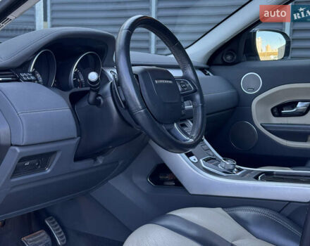 Ленд Ровер Рендж Ровер Эвок 2013 в Киеве на Automoto.ua Белый Ленд Ровер Рендж Ровер Эвок, объемом двигателя 2.18 л и пробегом 124 тыс. км за 18500 $, фото 41 на Automoto.ua