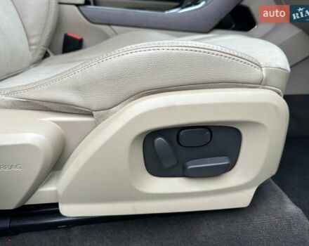 Белый Ленд Ровер Рендж Ровер Эвок, объемом двигателя 2 л и пробегом 178 тыс. км за 13900 $, фото 12 на Automoto.ua