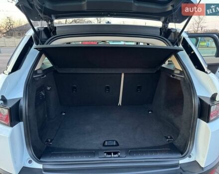 Белый Ленд Ровер Рендж Ровер Эвок, объемом двигателя 2.18 л и пробегом 77 тыс. км за 18500 $, фото 15 на Automoto.ua