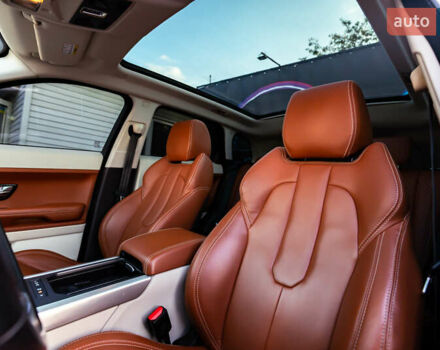 Белый Ленд Ровер Рендж Ровер Эвок, объемом двигателя 2 л и пробегом 73 тыс. км за 17700 $, фото 33 на Automoto.ua