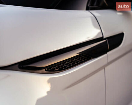 Белый Ленд Ровер Рендж Ровер Эвок, объемом двигателя 2 л и пробегом 73 тыс. км за 17700 $, фото 19 на Automoto.ua