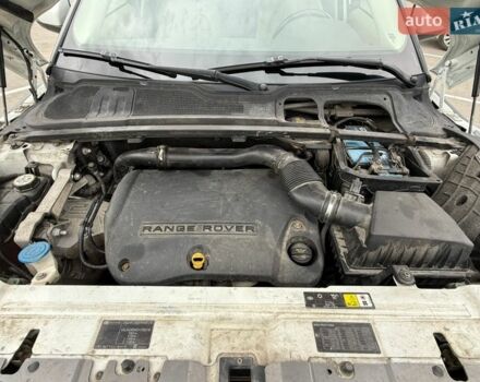 Білий Ленд Ровер Рендж Ровер Евок, об'ємом двигуна 2.18 л та пробігом 190 тис. км за 16500 $, фото 11 на Automoto.ua