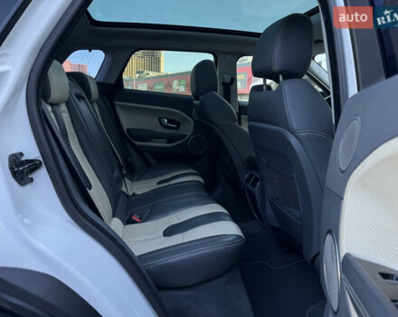 Ленд Ровер Рендж Ровер Эвок 2013 в Киеве на Automoto.ua Белый Ленд Ровер Рендж Ровер Эвок, объемом двигателя 2.18 л и пробегом 124 тыс. км за 18500 $, фото 19 на Automoto.ua