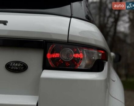Білий Ленд Ровер Рендж Ровер Евок, об'ємом двигуна 2 л та пробігом 104 тис. км за 17950 $, фото 34 на Automoto.ua