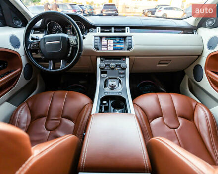Белый Ленд Ровер Рендж Ровер Эвок, объемом двигателя 2 л и пробегом 73 тыс. км за 17700 $, фото 27 на Automoto.ua
