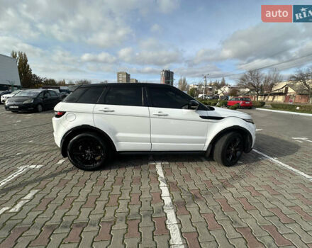 Білий Ленд Ровер Рендж Ровер Евок, об'ємом двигуна 2.18 л та пробігом 72 тис. км за 18500 $, фото 6 на Automoto.ua