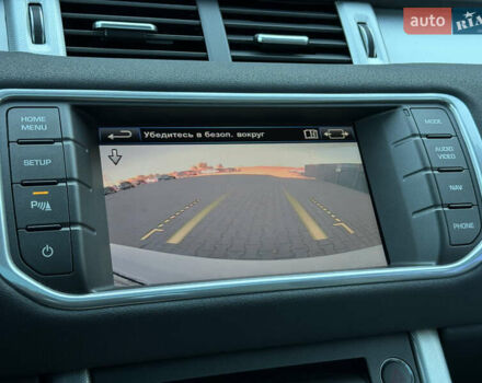 Ленд Ровер Рендж Ровер Эвок 2013 в Киеве на Automoto.ua Белый Ленд Ровер Рендж Ровер Эвок, объемом двигателя 2.18 л и пробегом 124 тыс. км за 18500 $, фото 28 на Automoto.ua