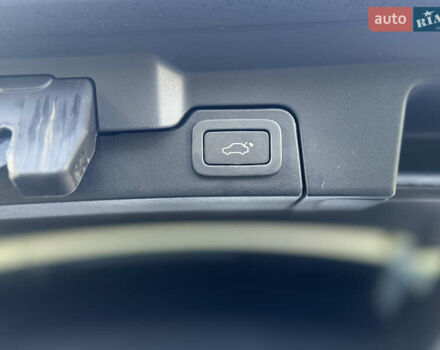 Белый Ленд Ровер Рендж Ровер Эвок, объемом двигателя 2.18 л и пробегом 180 тыс. км за 15500 $, фото 20 на Automoto.ua