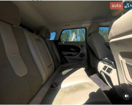 Білий Ленд Ровер Рендж Ровер Евок, об'ємом двигуна 2 л та пробігом 210 тис. км за 13500 $, фото 8 на Automoto.ua