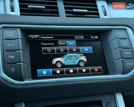 Ленд Ровер Рендж Ровер Эвок 2013 в Киеве на Automoto.ua Белый Ленд Ровер Рендж Ровер Эвок, объемом двигателя 2.18 л и пробегом 124 тыс. км за 18500 $, фото 30 на Automoto.ua