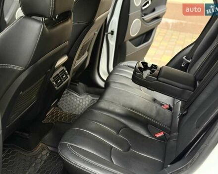 Білий Ленд Ровер Рендж Ровер Евок, об'ємом двигуна 2 л та пробігом 104 тис. км за 17950 $, фото 41 на Automoto.ua